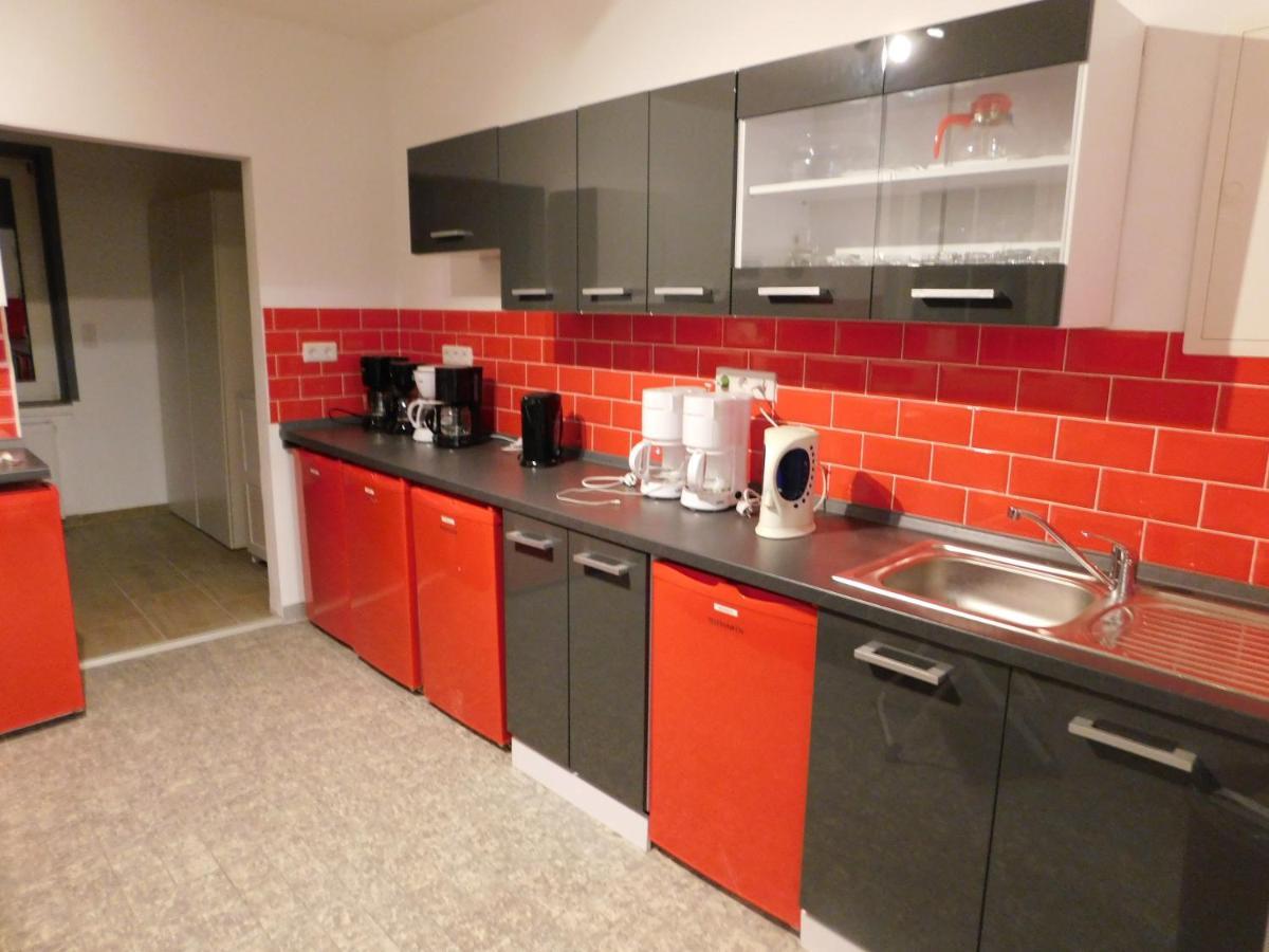 Haus Astenblick In Winterberg Fuer Bis Zu 35 Personen Fuer Wanderveranstaltungen Und Familienfeiern エクステリア 写真
