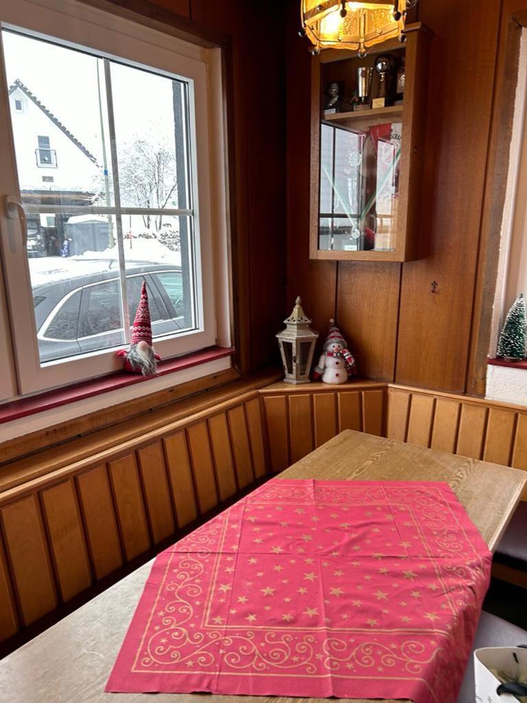 Haus Astenblick In Winterberg Fuer Bis Zu 35 Personen Fuer Wanderveranstaltungen Und Familienfeiern エクステリア 写真