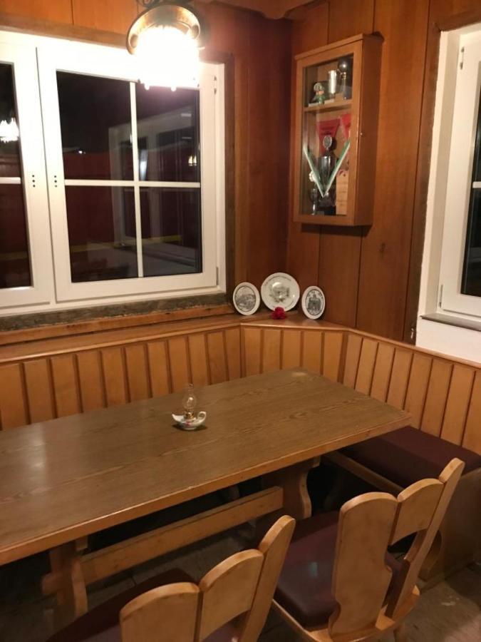 Haus Astenblick In Winterberg Fuer Bis Zu 35 Personen Fuer Wanderveranstaltungen Und Familienfeiern エクステリア 写真